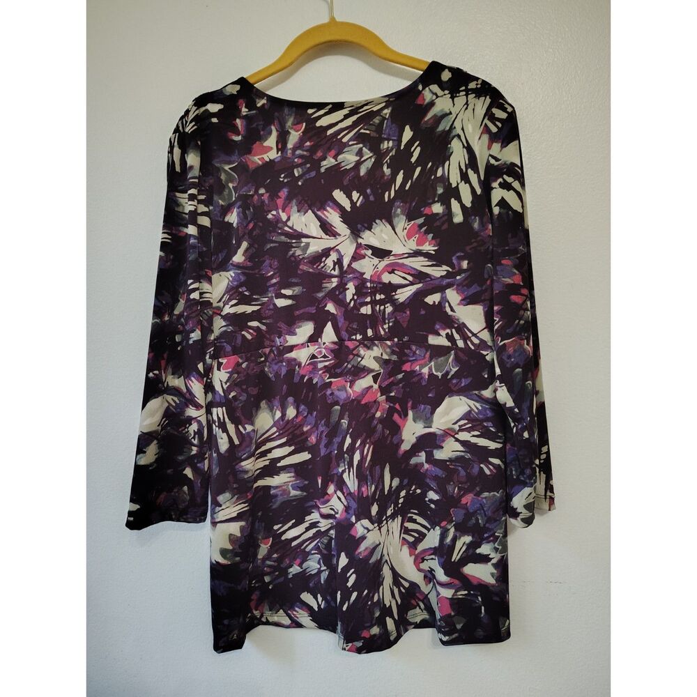Daisy Fuentes Women's Large Purple Abstract Print Twist Front 3/4 Sleeve Blouse - Picture 5 of 7